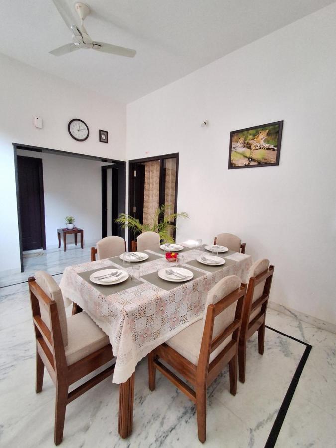 Keen Leopard Homestay Jawai Bandh Extérieur photo